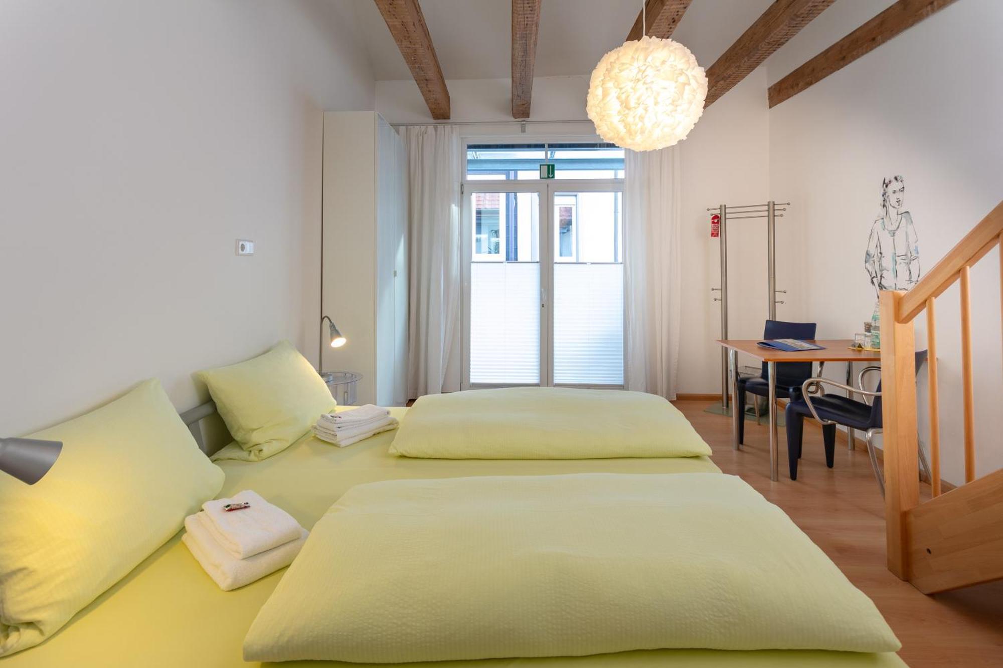 Pensionsieben Das Andere Hotel Lörrach Esterno foto