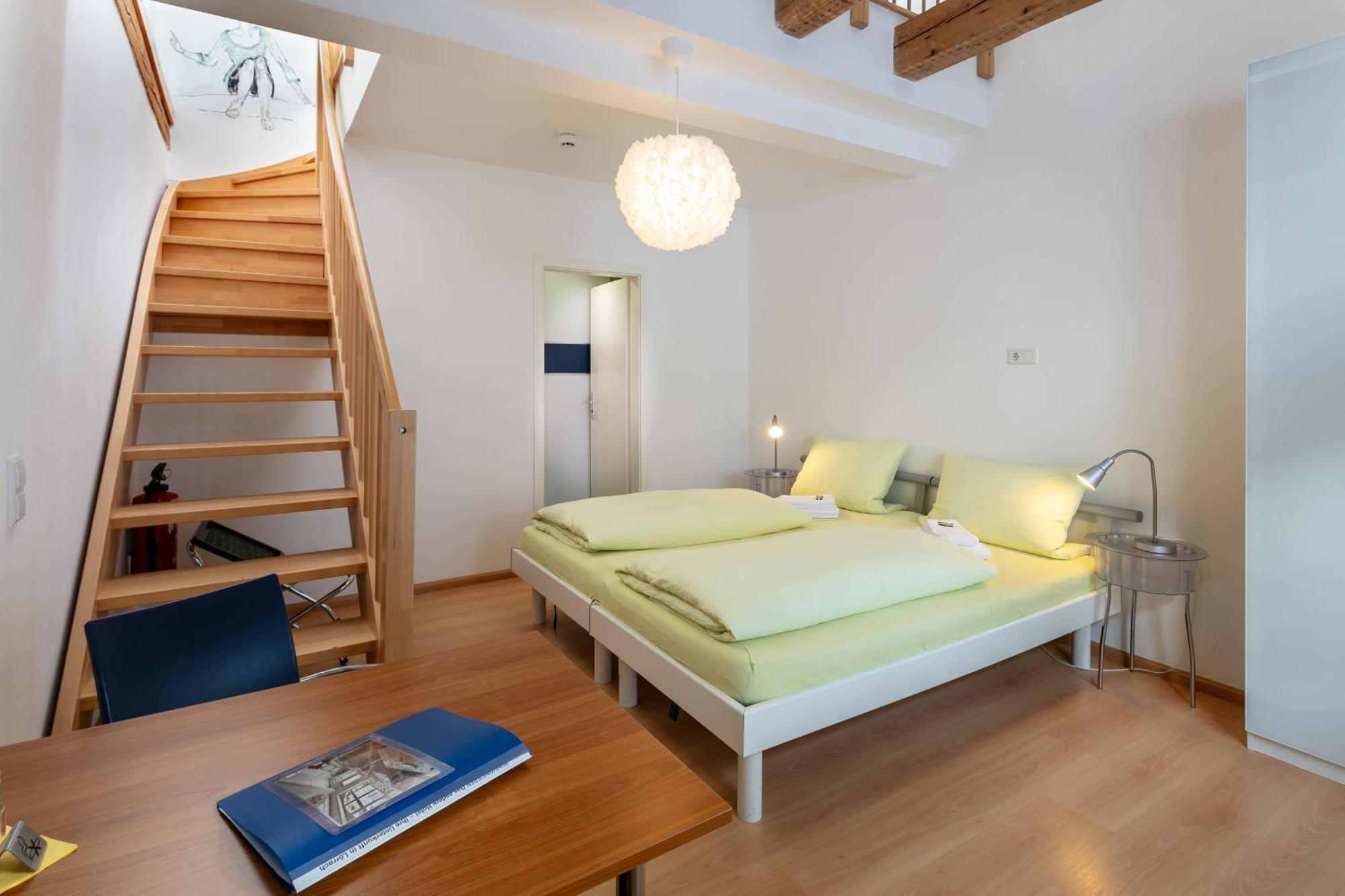 Pensionsieben Das Andere Hotel Lörrach Esterno foto