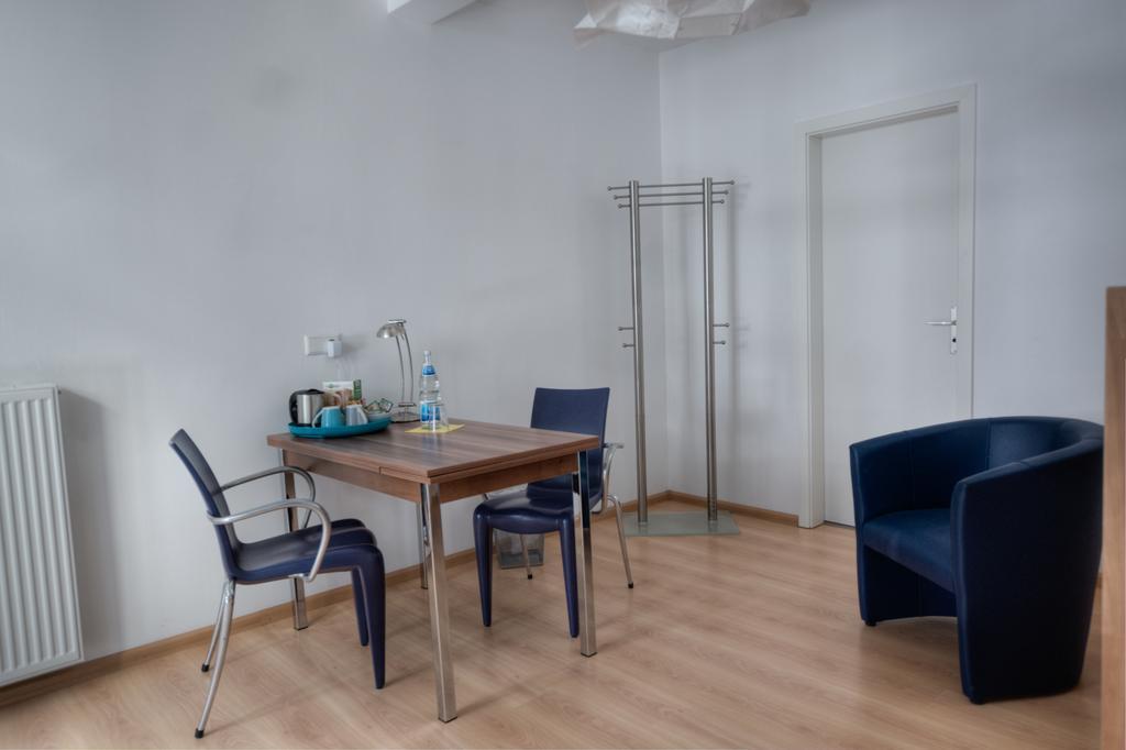 Pensionsieben Das Andere Hotel Lörrach Esterno foto